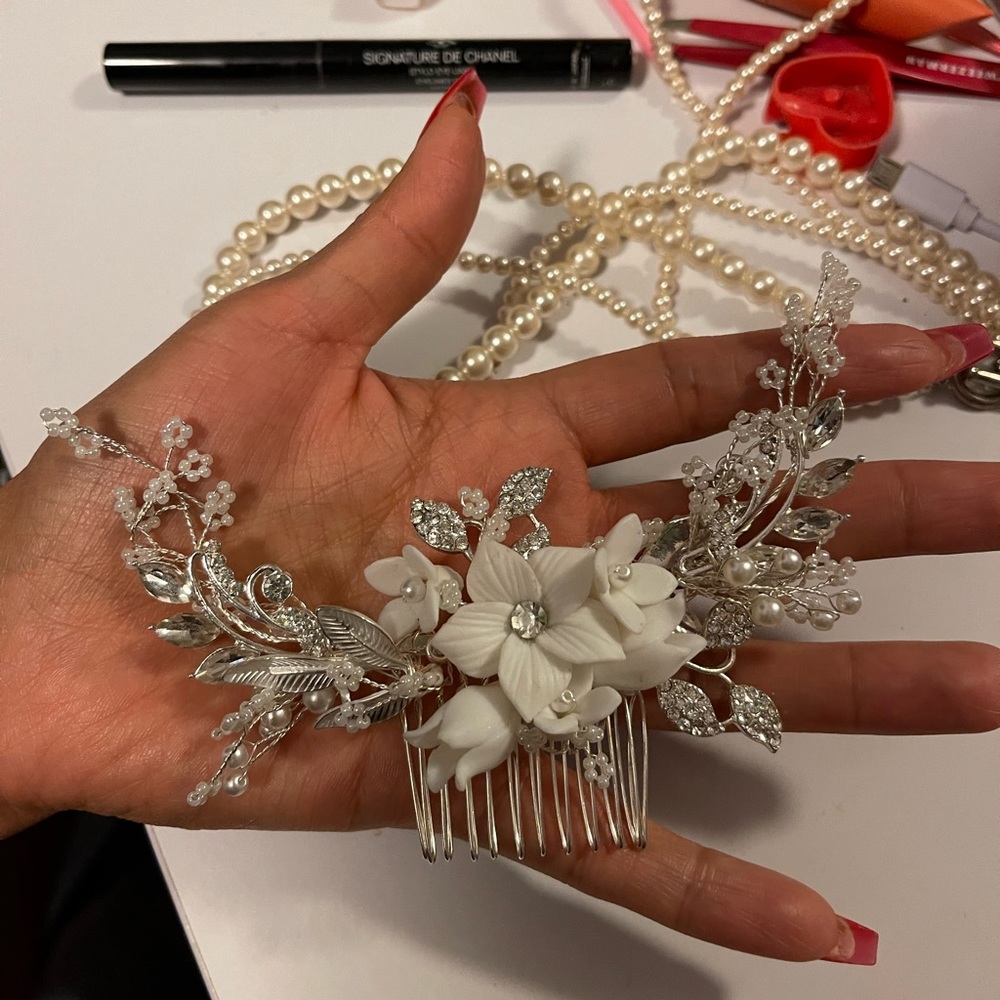 Bride hair pin